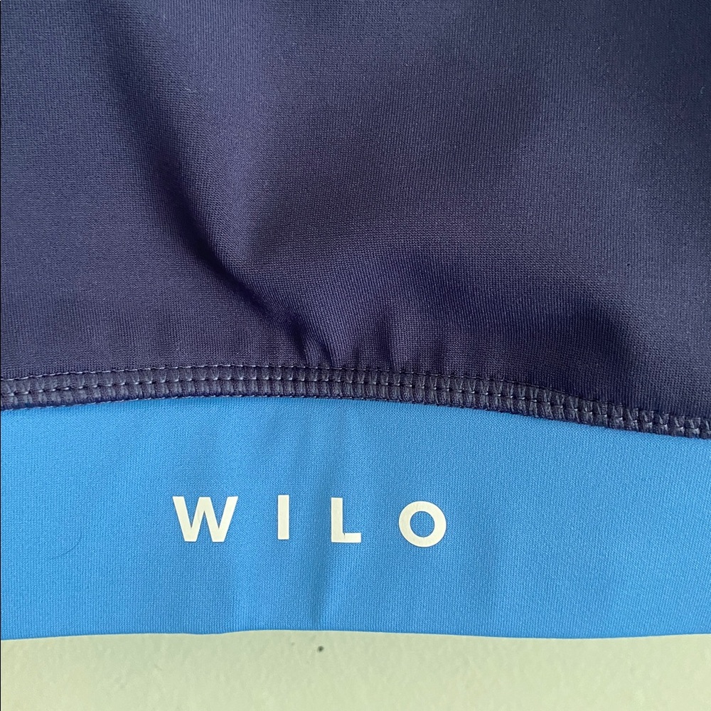 Wilo Women’s Blue High Neck Sports Bra Size Medium - Picture 3 of 6